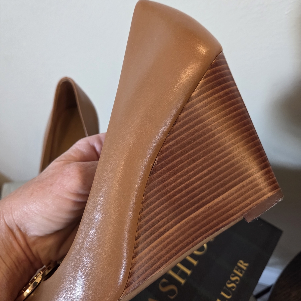 Tory BURCH Caroline Brown Wedge 8M - Picture 8 of 9